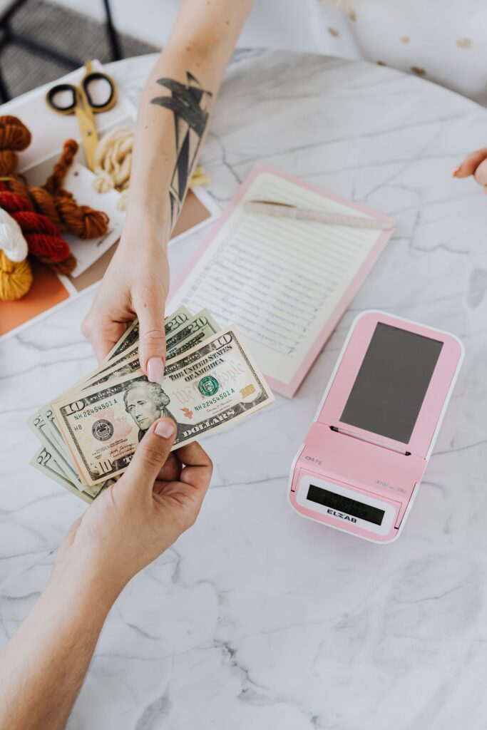 10 Common Money Mistakes and How to Avoid Them common money mistakes